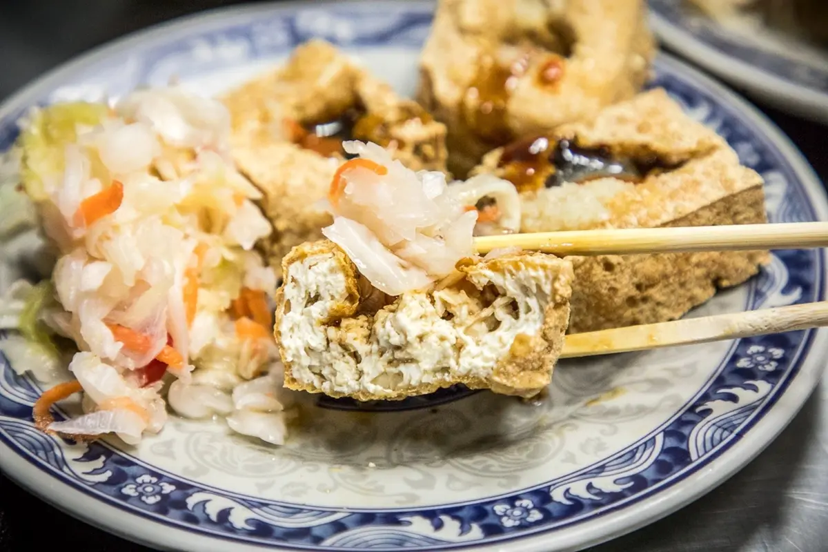 紅茶無限喝到飽!台中網評最高「超強臭豆腐」是這家,5元熱湯還能免費續碗 紅茶無限喝到飽!台中網評最高「超強臭豆腐」是這家,5元熱湯還能免費續碗