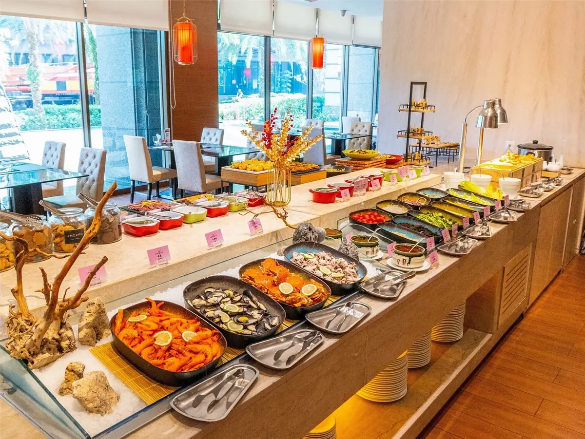 每人500元星巴克無限暢飲!超狂飯店吃到飽爽嗑糕渣、卜肉、紅心芭樂泡芙 每人500元星巴克無限暢飲!超狂飯店吃到飽爽嗑糕渣、卜肉、紅心芭樂泡芙