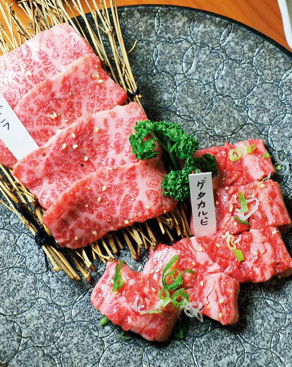 日本吃燒肉這樣點最內行!達人激推10大必點菜色:牛舌根、橫膈膜老饕讚爆 日本吃燒肉這樣點最內行!達人激推10大必點菜色:牛舌根、橫膈膜老饕讚爆