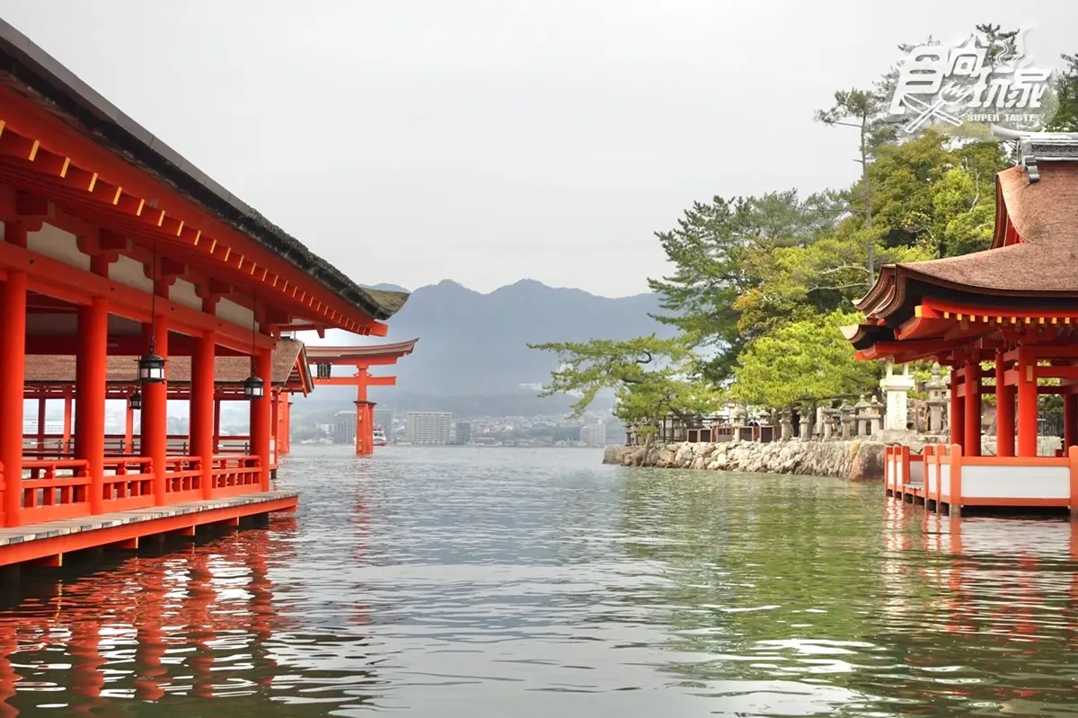 海上大鳥居重新亮相！「嚴島神社＋商店街」看Ｑ萌小鹿、幸運飯勺帶回家