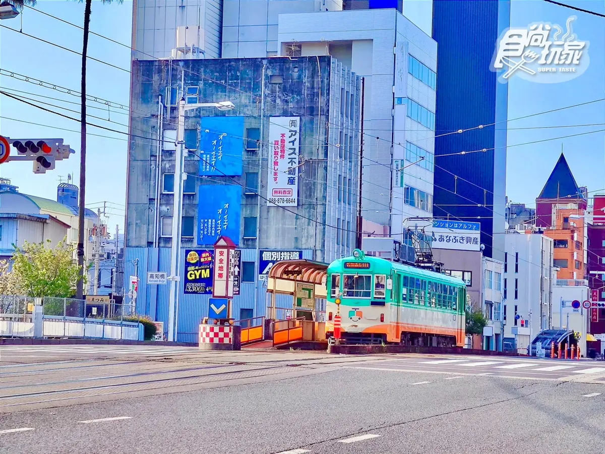 230元日本最長「路面電車」隨便搭！訪日本「麵包超人故鄉」，還可草莓吃到飽