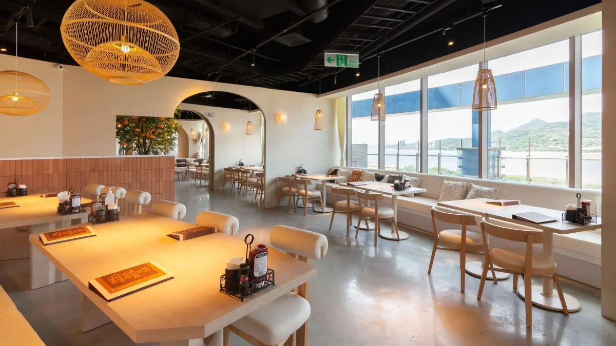 新北人吃爆!全新「貳樓大飯店」開幕抽萬元餐券,打卡地中海裝潢+絕美山海景 新北人吃爆!全新「貳樓大飯店」開幕抽萬元餐券,打卡地中海裝潢+絕美山海景