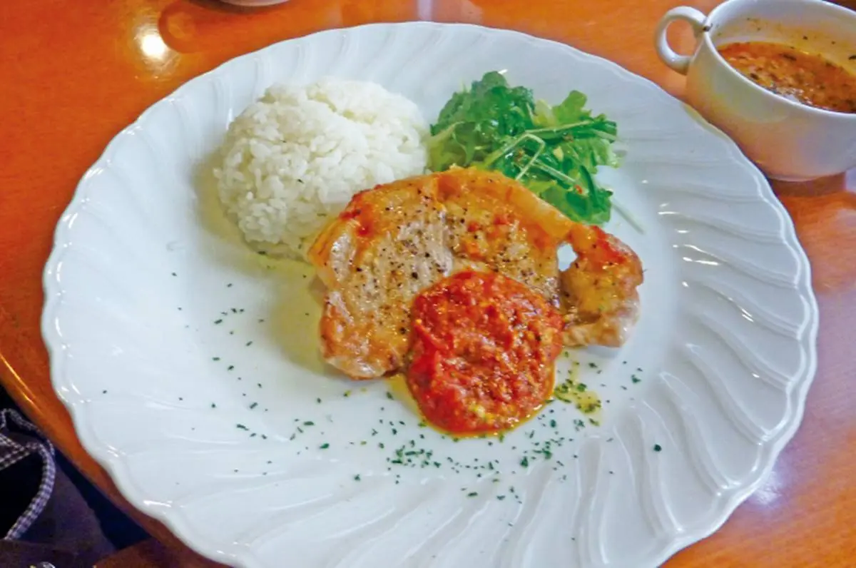北海道必吃美食11選！巨無霸聖代、特色「監獄餐」哪裡有？23家餐廳完整收錄