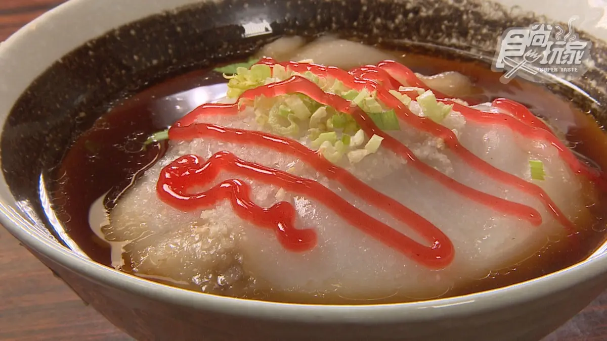 屏東小吃推薦!11家在地特色與隱藏美食,潮州牛肉麵、東港肉圓必吃清單 這裡的特色吃法是肉圓必加番茄醬。