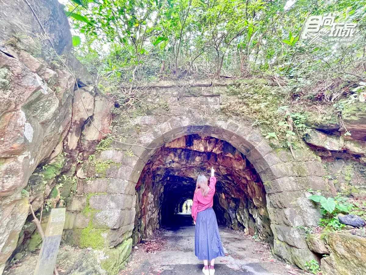 台版「神隱少女」5大北海岸祕境!千尋之路隧道、廢墟美紅磚、祈堂老街階梯 台版「神隱少女」5大北海岸祕境!千尋之路隧道、廢墟美紅磚、祈堂老街階梯