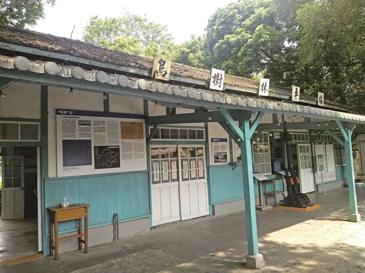 搭台灣好行玩台南！親子１日遊推薦：餵草泥馬、採菱角、散步「巴洛克老街」