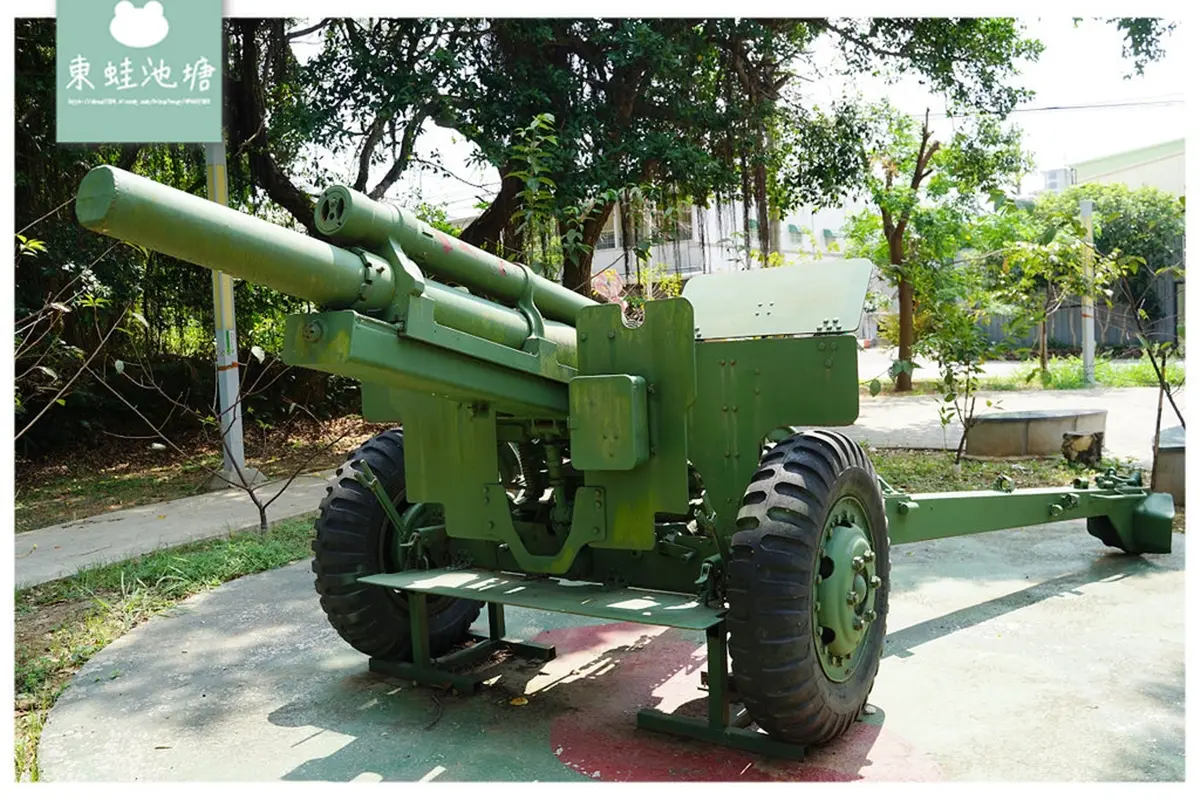 桃園景點推薦由舊軍事營區改造的「平鎮雙連坡碉堡公園」，保留碉堡。