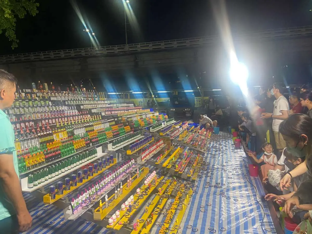 基隆最新「週五夜市」在這！超過60家攤位逛到飽，７月再衝「迷你版遊樂園」