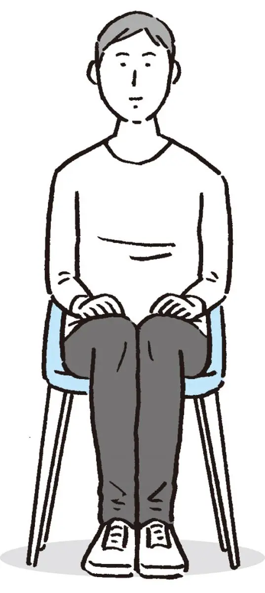 上班族必看！專家親授「男女最適合坐姿」，讓你辦公室「久坐８小時」也不累