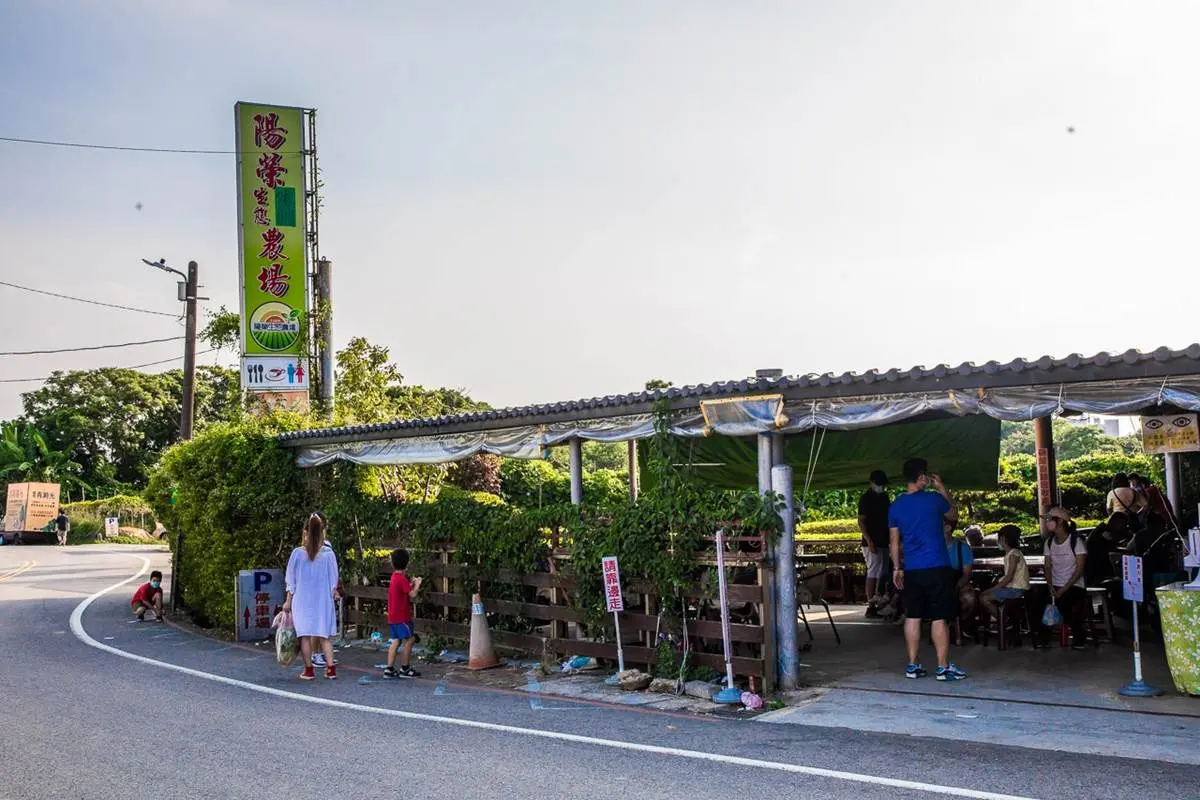 100元１票玩到飽！桃園「親子農場」週末才營業，餵兔兔、天竺鼠、小羊零距離