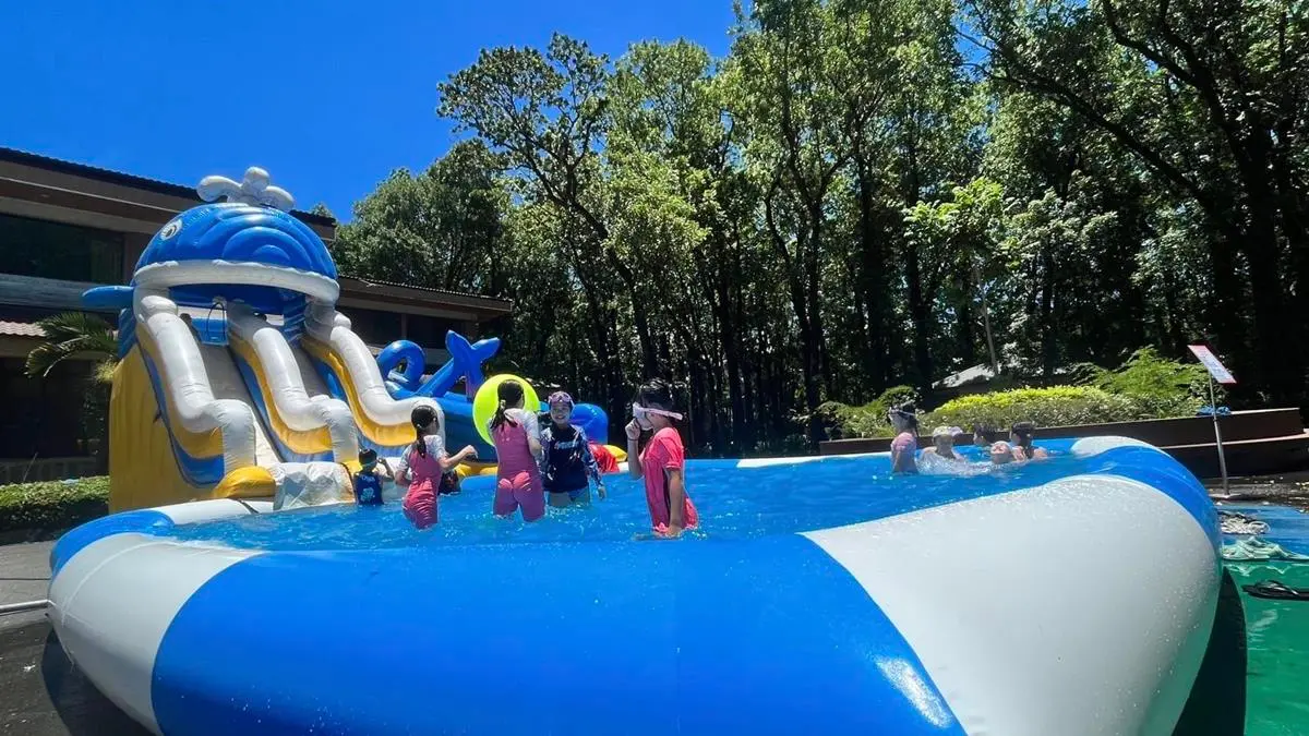 屏東水樂園「這２天」免費入園！玩爆消暑溪流、氣墊樂園，加碼平日露營優惠