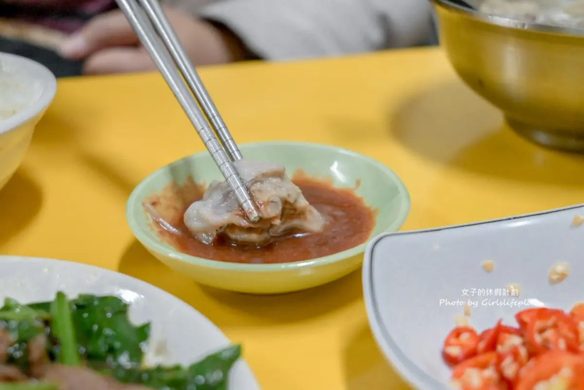 網推「台北最強炒牛肉」!隱身夜市在地飄香80年,牛雜湯免費續湯喝到飽 網推「台北最強炒牛肉」!隱身夜市在地飄香80年,牛雜湯免費續湯喝到飽