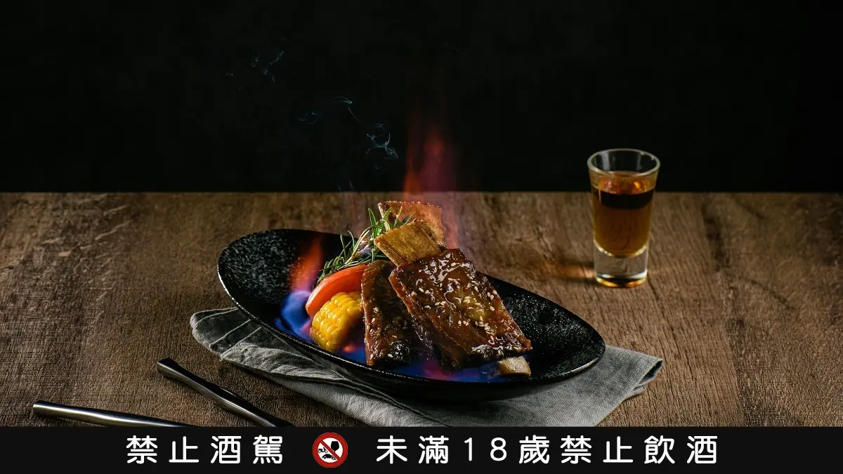 ８月爽吃12家美食優惠！打卡送巨無霸生蠔、王品免費吃龍蝦、11元吃和牛肋骨