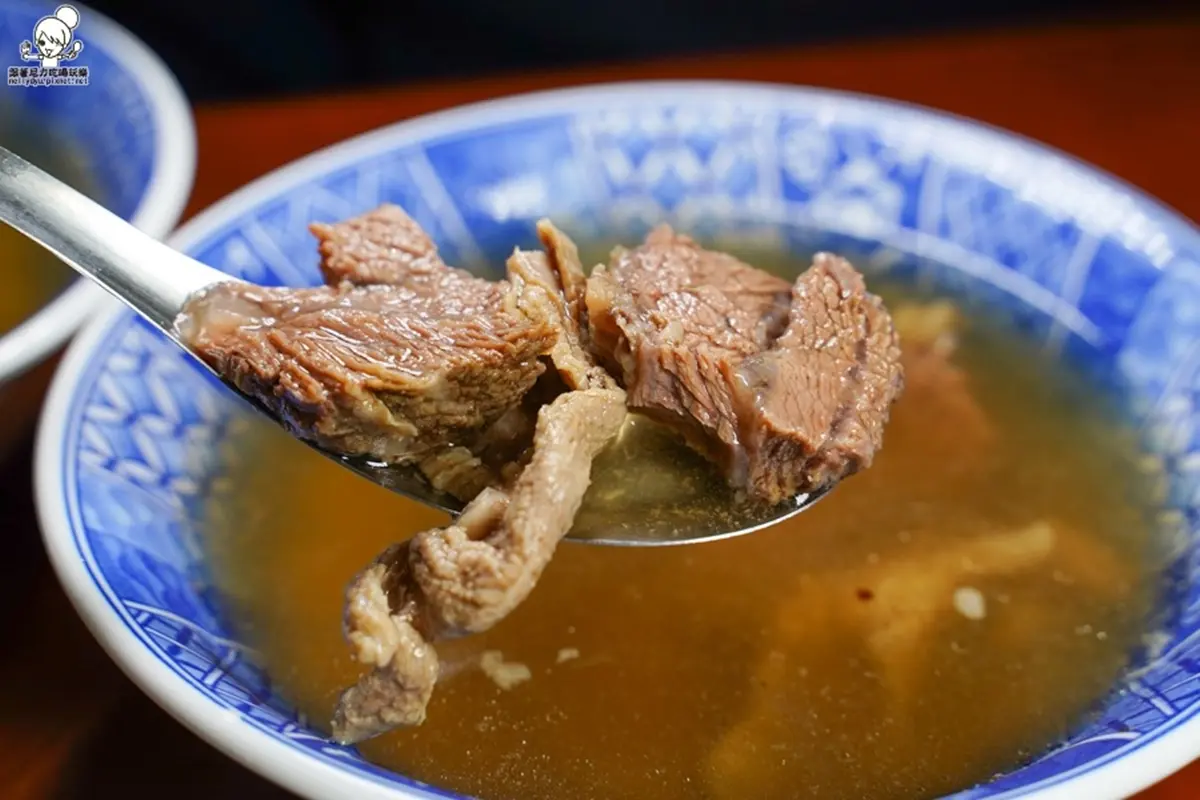 這碗只要50元!牛肉燥拌炒蛋、蔥花蛋太銷魂,限量「牛B飯」爽嗑鮮嫩牛排 這碗只要50元!牛肉燥拌炒蛋、蔥花蛋太銷魂,限量「牛B飯」爽嗑鮮嫩牛排