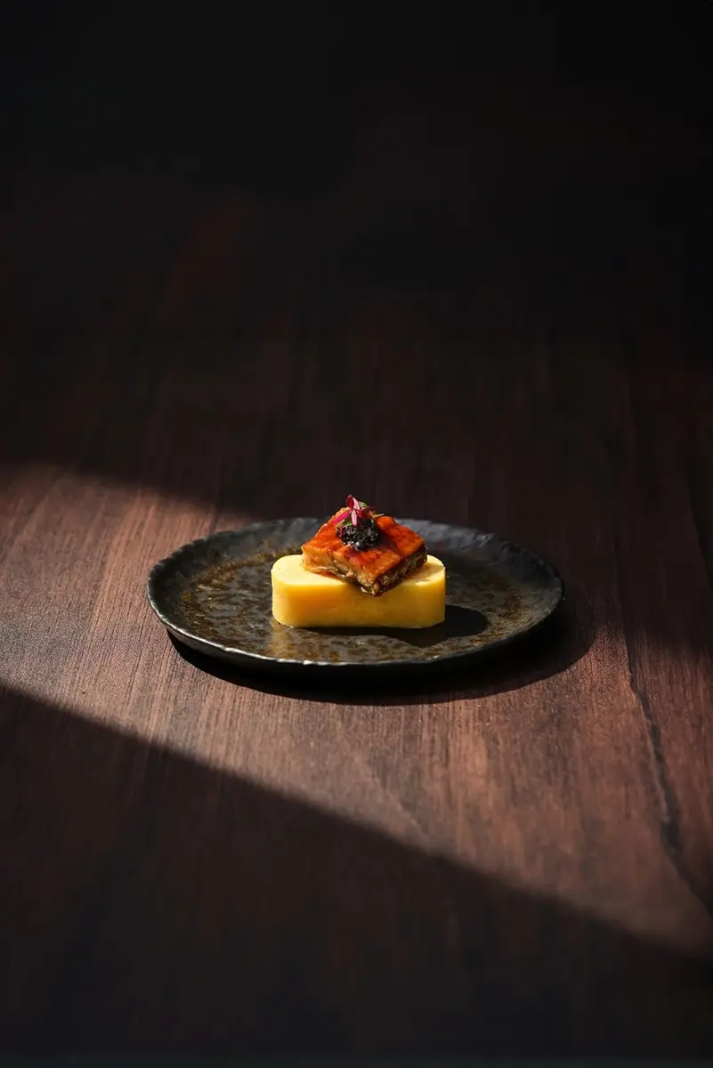 ８月爽吃12家美食優惠！打卡送巨無霸生蠔、王品免費吃龍蝦、11元吃和牛肋骨
