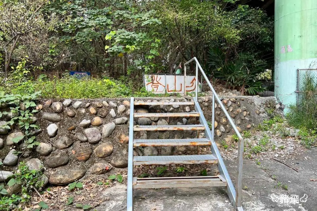 避暑祕境快收藏!苗栗6條免門票「私房步道」:羽量級小百岳、美國大峽谷 避暑祕境快收藏!苗栗6條免門票「私房步道」:羽量級小百岳、美國大峽谷
