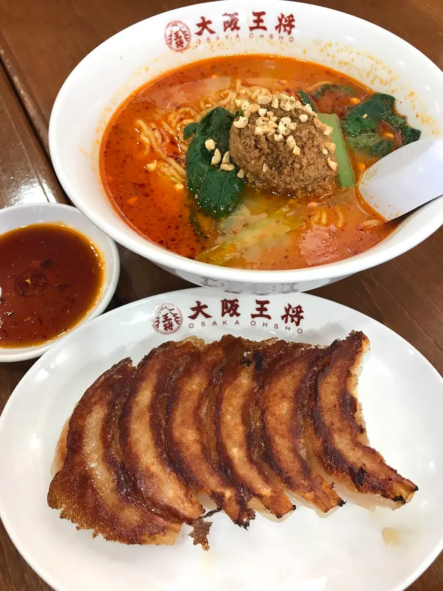 日本人最愛這樣吃！嗑拉麵、煎餃、炒麵通通配白飯，竟是因為「２原因」（中獎公布）