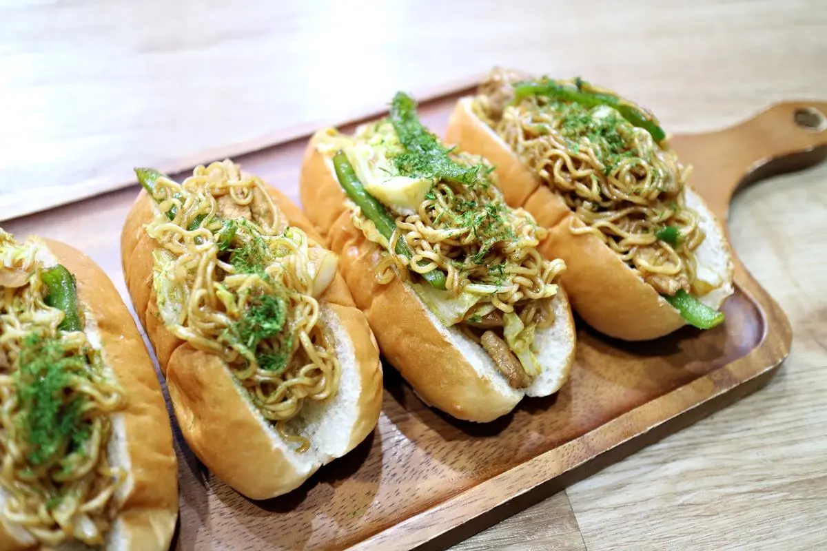 日本人最愛這樣吃！嗑拉麵、煎餃、炒麵通通配白飯，竟是因為「２原因」（中獎公布）