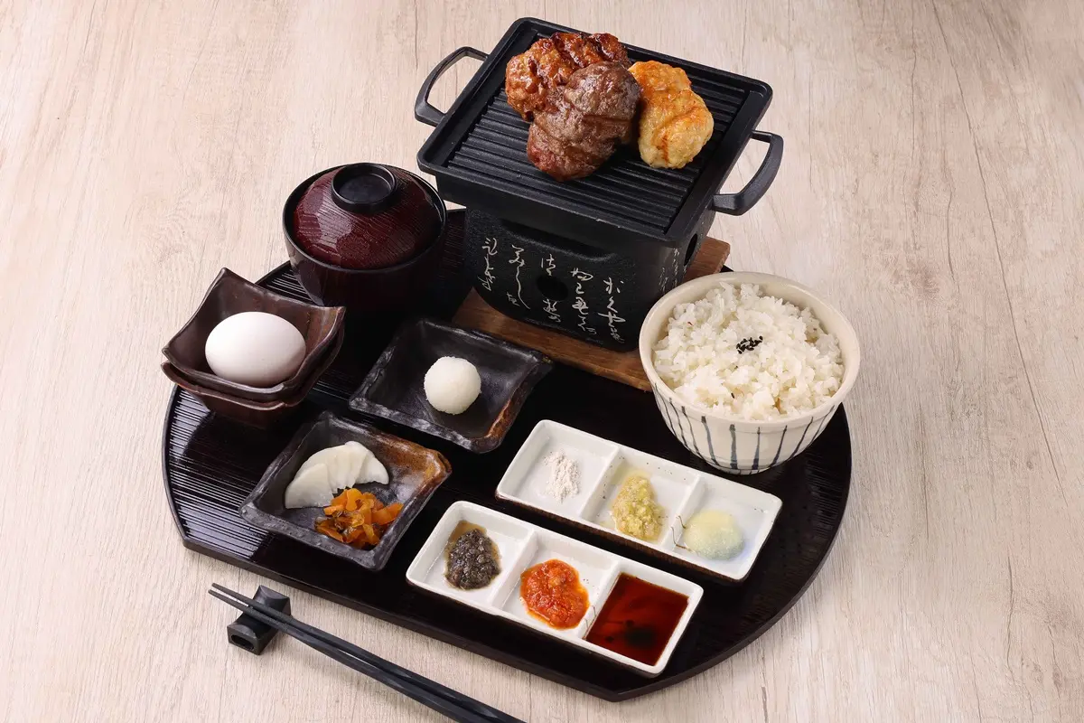 【新開店】連13天和牛漢堡排「免費無限續」！超狂「焱の挽肉」8/19插旗台北
