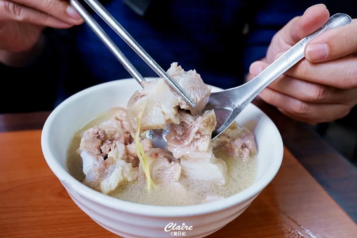 《黑白大廚》白種元最愛台灣美食地圖10家:30元肉粥、4.6顆星香腸 廟口美食紅到韓國!大稻埕50年「白煮豬腳」老台北人最愛,必搭40元爆量麵線