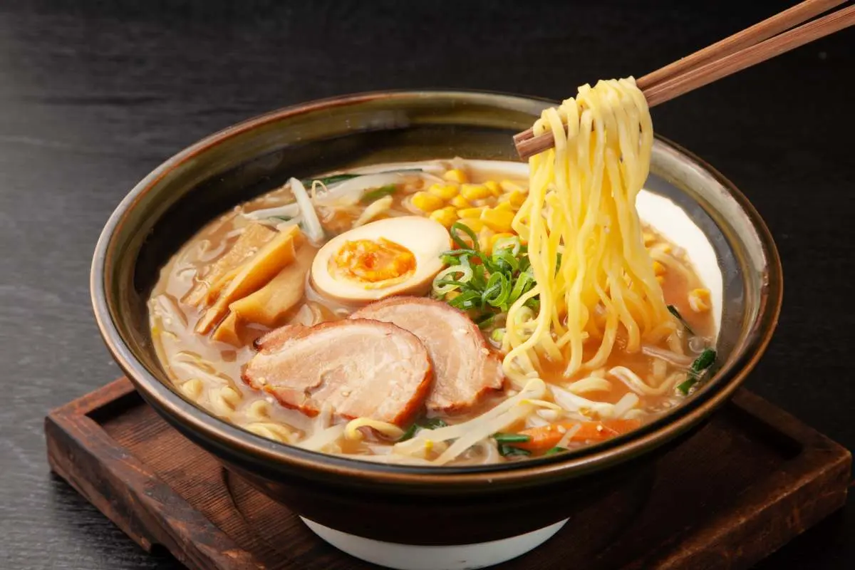 連日本人也好奇的北海道!學生再冷都穿短褲?推薦美食「這燒肉」一定必吃 連日本人也好奇的北海道!學生再冷都穿短褲?推薦美食「這燒肉」一定必吃