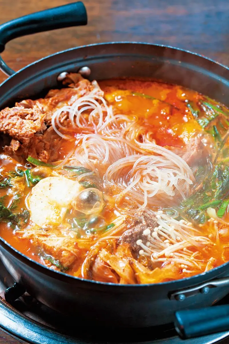 去首爾就吃這５間！韓食必吃「殿堂級餐廳」：排隊五花肉、明星最愛參雞湯