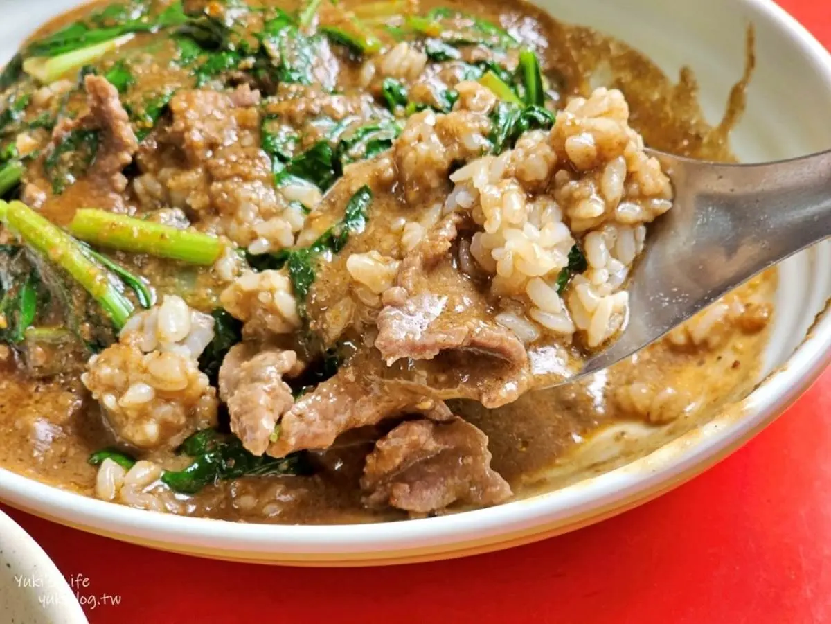 60元牛肉湯太佛心!給料不手軟還免費續湯,銅板價沙茶牛燴飯也必點 60元牛肉湯太佛心!給料不手軟還免費續湯,銅板價沙茶牛燴飯也必點