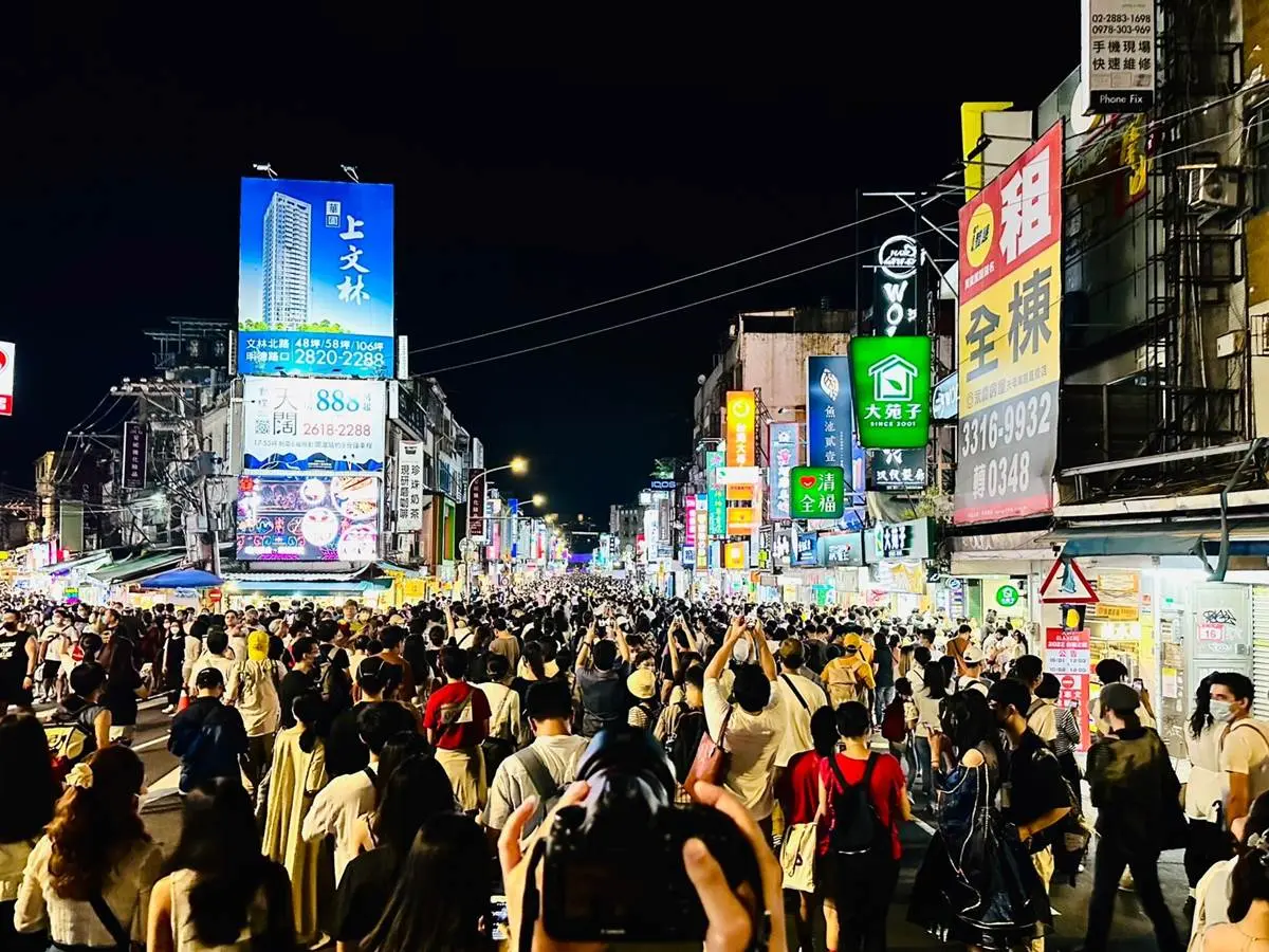 2023白晝之夜「這２天」登場！３展區＋亮點一次看：街頭表演、宵夜美食市集
