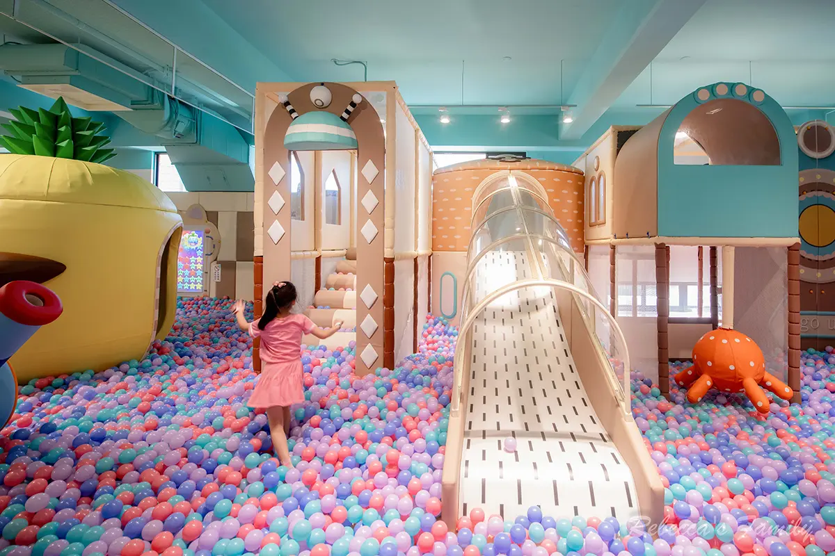 【新開店】首創「麵包主題親子樂園」!先衝旋轉木馬、夢幻球池,下雨也能玩 【新開店】首創「麵包主題親子樂園」!先衝旋轉木馬、夢幻球池,下雨也能玩