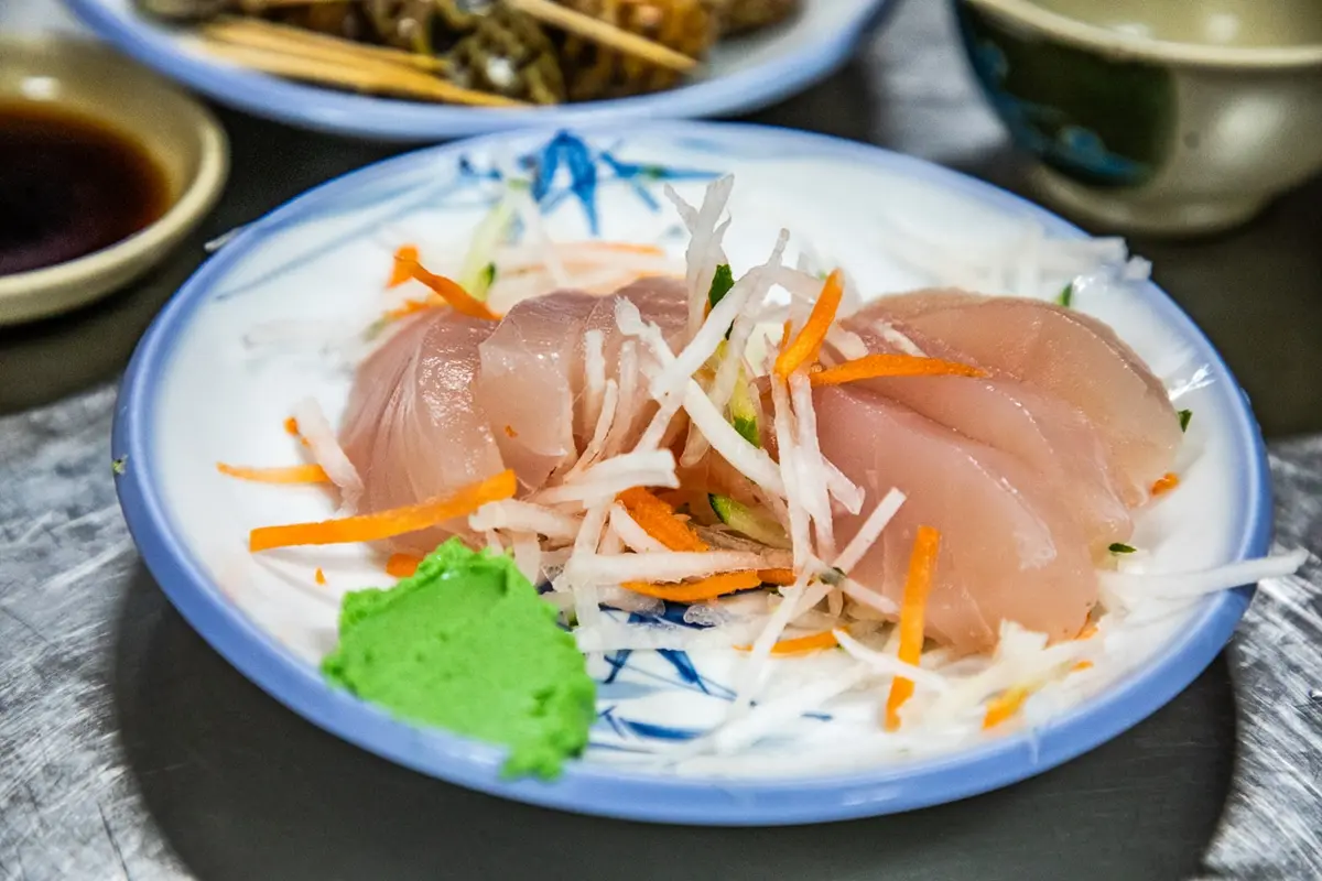 壽司每顆僅6元!高雄最佛「日本料理」比迴轉壽司便宜,10元生魚片也必吃 壽司每顆僅6元!高雄最佛「日本料理」比迴轉壽司便宜,10元生魚片也必吃
