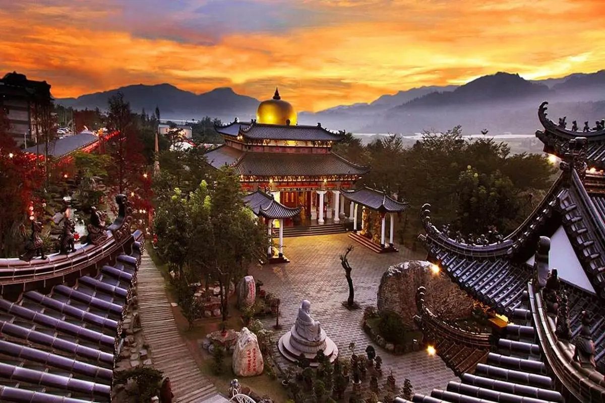 中秋月圓人團圓!全台10處「賞月景點」:宜蘭最美夜景、財運超旺土地公廟 中秋月圓人團圓!全台10處「賞月景點」:宜蘭最美夜景、財運超旺土地公廟