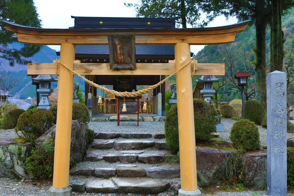 親子寒假泡湯預備!童話村免費足湯泡到飽,再衝175公尺刺激「森林溜滑梯」 親子寒假泡湯預備!童話村免費足湯泡到飽,再衝175公尺刺激「森林溜滑梯」