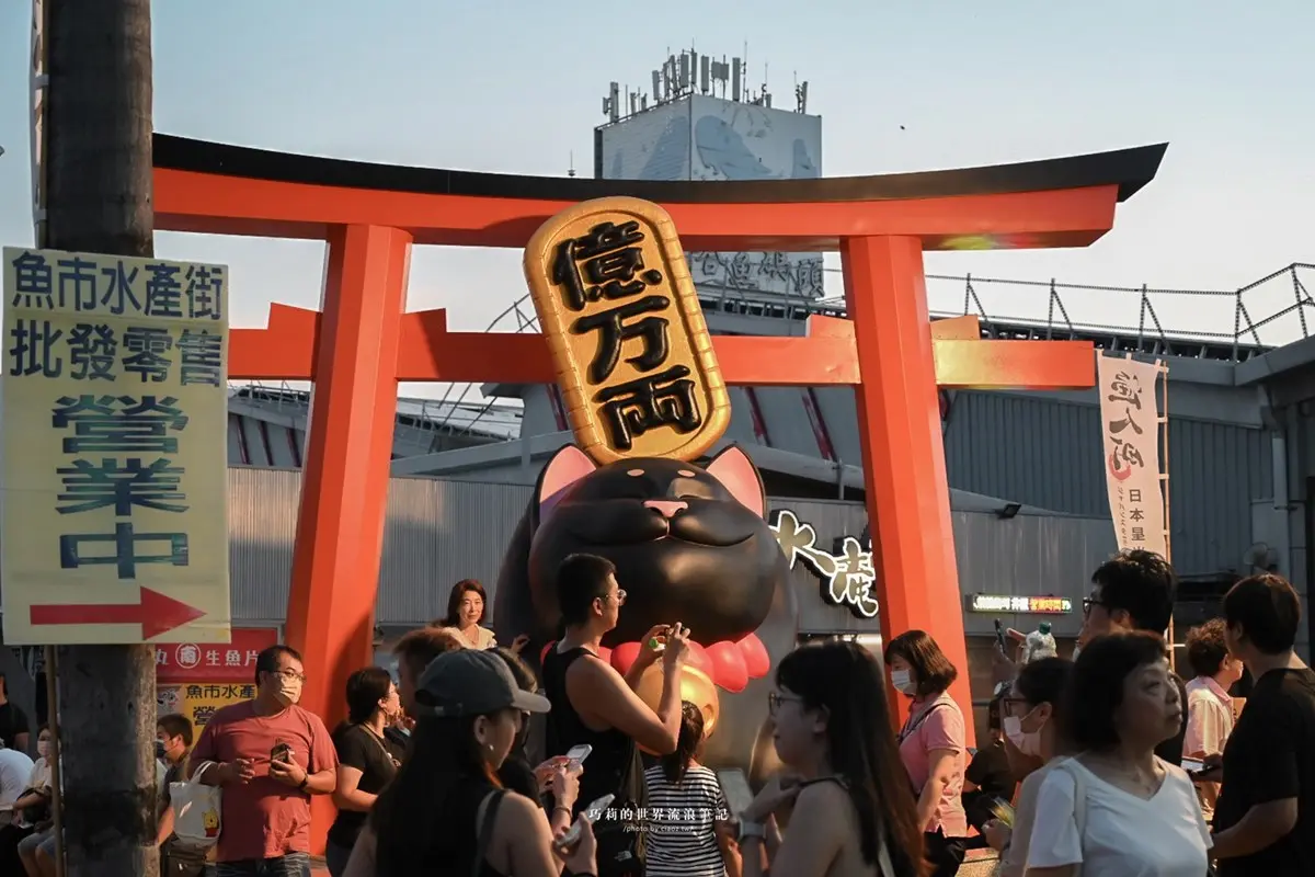 巨萌招財貓降落!全台唯一「日本星光市集」台中新開幕,700坪開逛上百家攤位 巨萌招財貓降落!全台唯一「日本星光市集」台中新開幕,700坪開逛上百家攤位