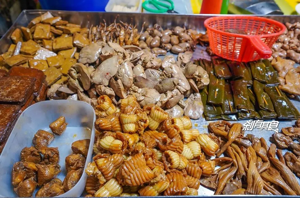 台中最大最好逛！旱溪夜市８攤人氣必吃：超萌雞蛋糕、爆餡夾饃、元老級豆干