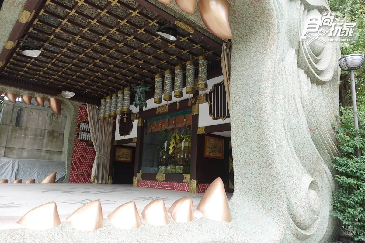 朝聖IG最夯獅子殿！大阪最強能量場所「難波八阪神社」，還能求戀愛鯉魚