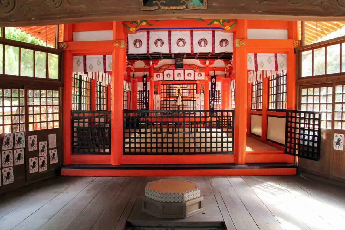 日本綜藝節目實測!禁吃章魚神社人員能吃「章魚小香腸」嗎?真實反應曝光(中獎公布) 日本綜藝節目實測!禁吃章魚神社人員能吃「章魚小香腸」嗎?真實反應曝光(中獎公布)