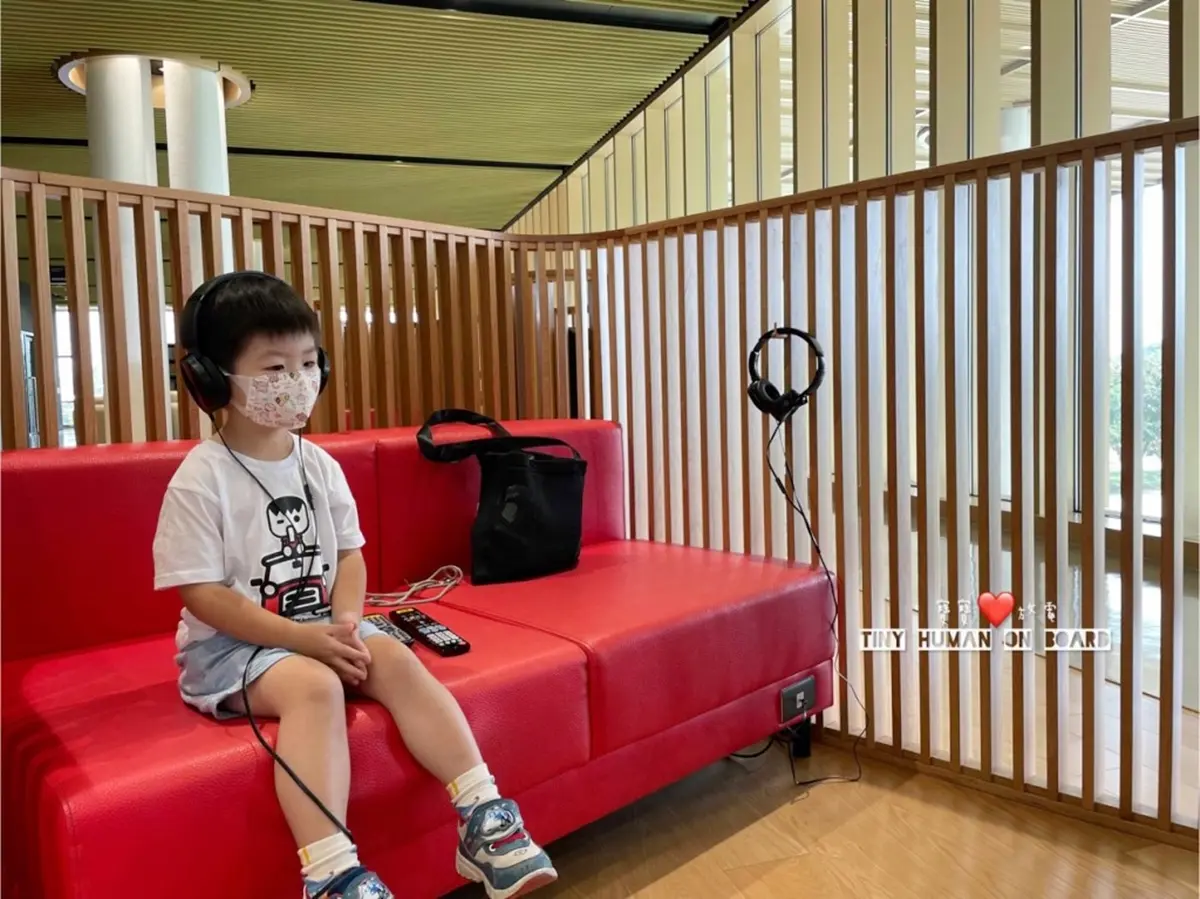 朝聖「台南最美圖書館」！必逛５大亮點：超放電親子館、包廂影院、網美書牆