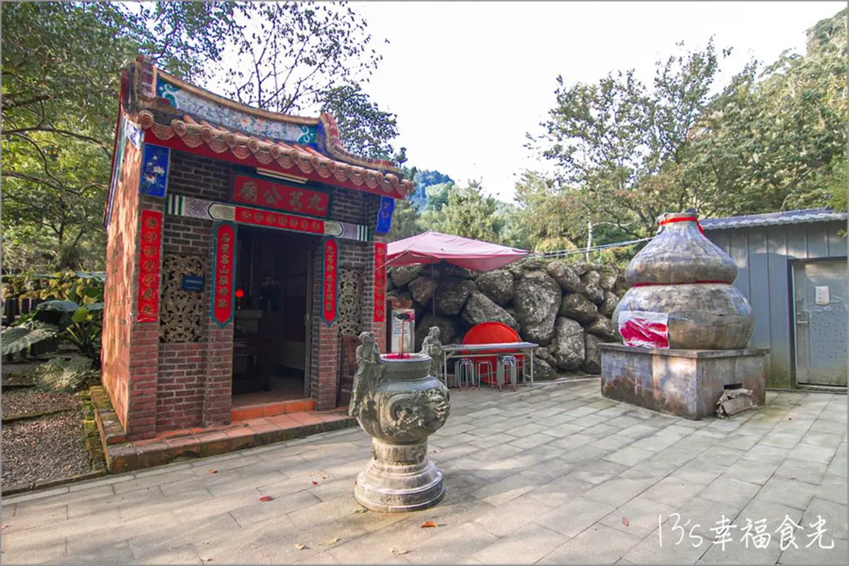 雲林免費景點推薦TOP12:飛天鵝溜滑梯、彩色松鼠公園、1秒飛泰國的台版大皇宮 雲林親子景點推薦:九芎公廟