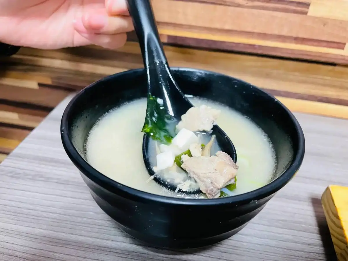 挖掘台北寶藏美食！新富市場４必吃：超高CP值壽司、海鮮炸物攤、手工粿老店（中獎公布）