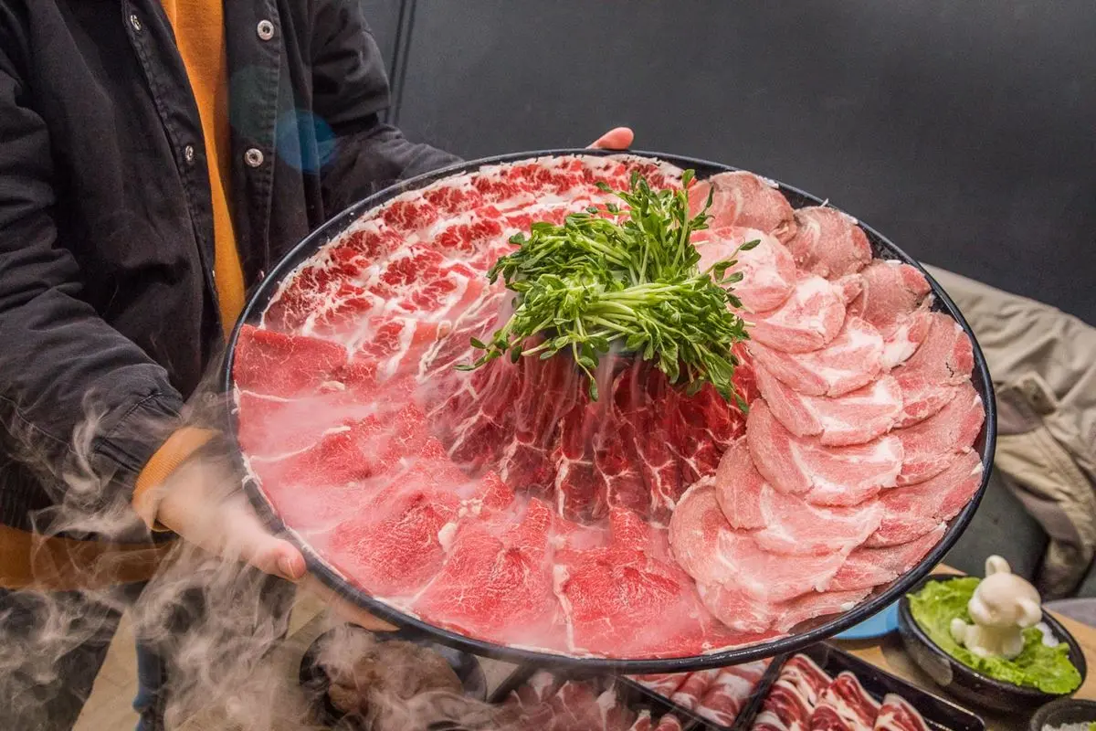 180元起開吃!桃園6家高CP值「火鍋吃到飽」:和牛無限吃、百樣食材任夾 180元起開吃!桃園6家高CP值「火鍋吃到飽」:和牛無限吃、百樣食材任夾