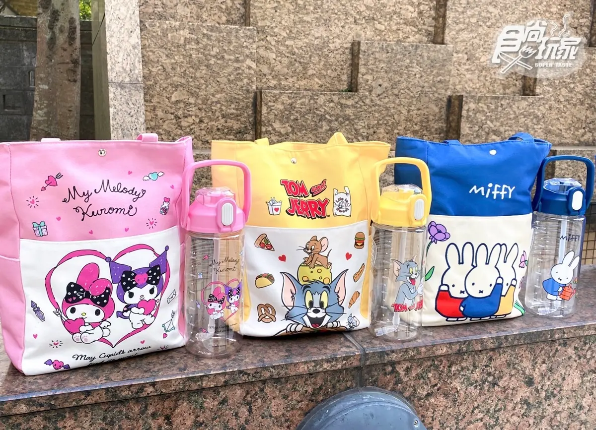 7-11聖誕福袋23款搶先開箱!KITTY、史努比、三眼怪7肖像+免費送星巴克 7-11聖誕福袋23款搶先開箱!KITTY、史努比、三眼怪7肖像+免費送星巴克