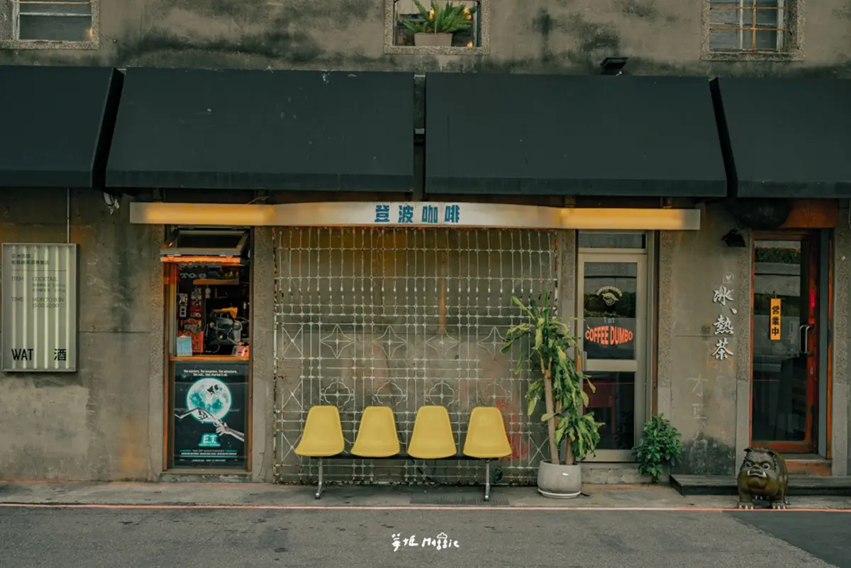 IG超夯赤峰街咖啡店!復古鐵花窗超好拍,必點人氣西西里+招牌肉桂捲 IG超夯赤峰街咖啡店:登波咖啡