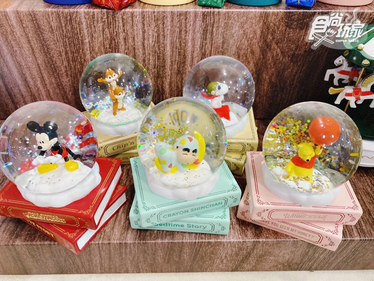 小新、史努比、招財貓款!7-11最美14顆聖誕水晶球,再收三麗鷗抓抓機公仔 小新、史努比、招財貓款!7-11最美14顆聖誕水晶球,再收三麗鷗抓抓機公仔