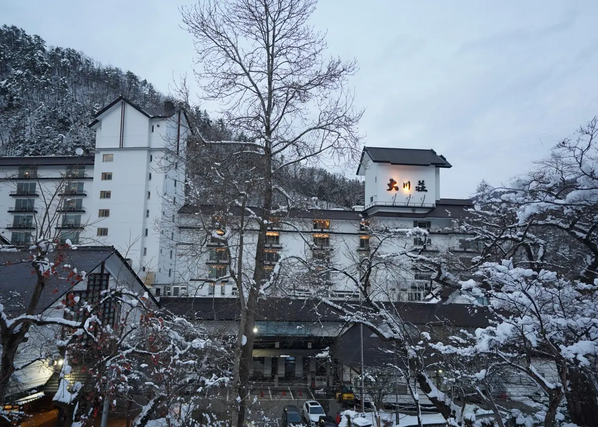 漫畫美景重現!入住《鬼滅之刃》場景「溫泉旅店」,夢幻雪景+泡湯超享受 漫畫美景重現!入住《鬼滅之刃》場景「溫泉旅店」,夢幻雪景+泡湯超享受