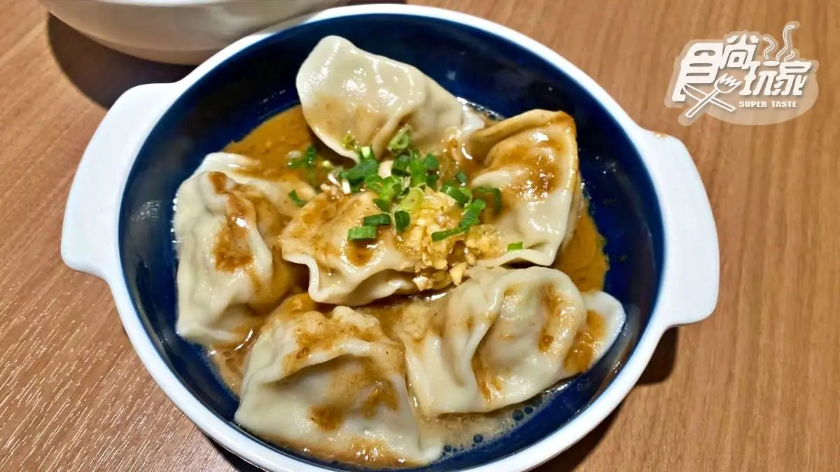 士林夜市最新美食攻略!3家新開店+7攤必吃:暴紅梅花糕、米其林推薦涼麵 士林夜市最新美食攻略!3家新開店+7攤必吃:暴紅梅花糕、米其林推薦涼麵