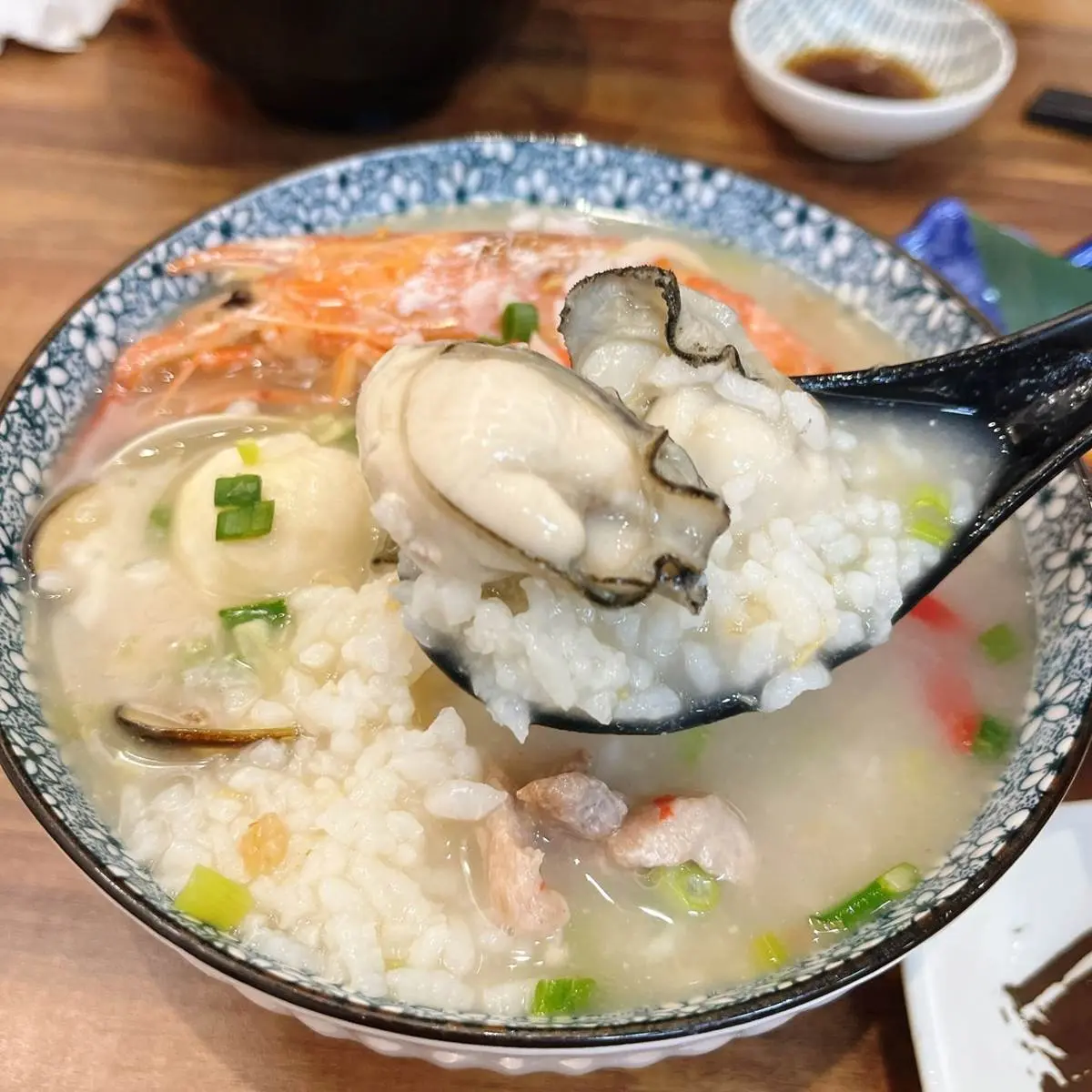 內用味噌魚湯喝到飽!板橋「隱藏版日料店」CP值爆表,必嗑滿料澎派海鮮粥 內用味噌魚湯喝到飽!板橋「隱藏版日料店」CP值爆表,必嗑滿料澎派海鮮粥