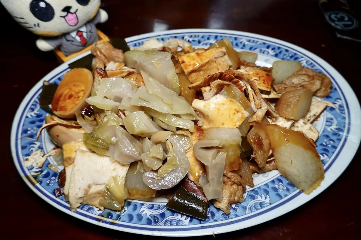 南港展覽館美食推薦12家!南港LaLaport順遊吃,巨無霸水餃小吃、薑母鴨火鍋元祖 南港展覽館美食「北大荒水餃店」滷味也是人氣必點。