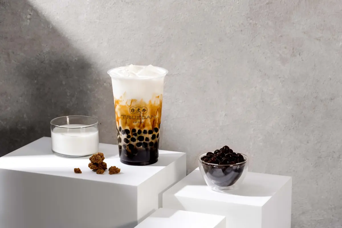 免費喝珍煮丹！體貼女生每月送１杯「黑糖水」，黑糖珍奶２杯僅150元