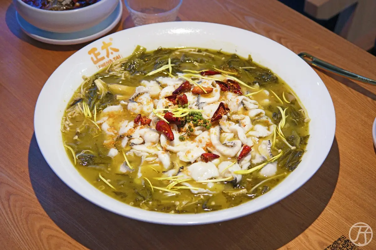 【新開店】比刁民更狂!5星好評「重慶酸菜魚」在東區,必嗑臉盆大水煮魚 【新開店】比刁民更狂!5星好評「重慶酸菜魚」在東區,必嗑臉盆大水煮魚