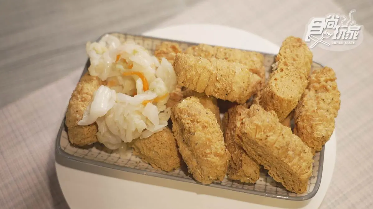 屏東宵夜推薦18家!深夜炭烤饅頭、老字號汕頭火鍋、千層臭豆腐 屏東宵夜推薦18家!深夜炭烤饅頭、老字號汕頭火鍋、千層臭豆腐